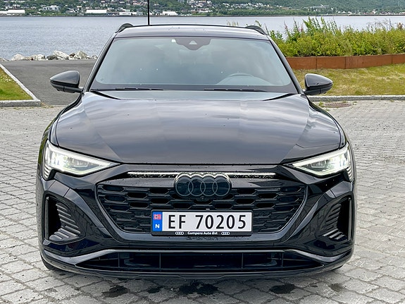 Audi Q8 e-tron 11 of 22