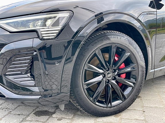 Audi Q8 e-tron 4 of 22