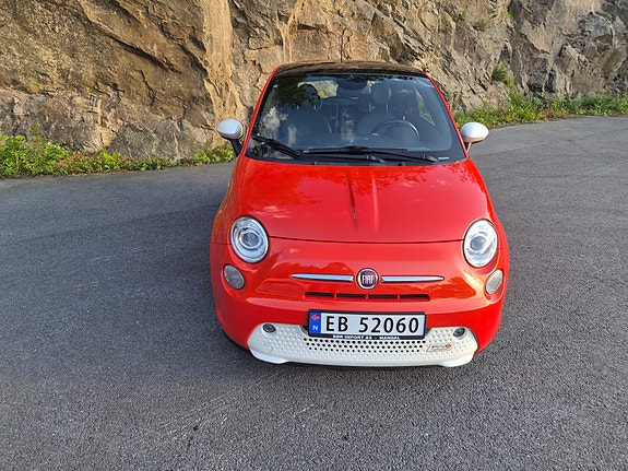 Fiat 500e 3 of 5
