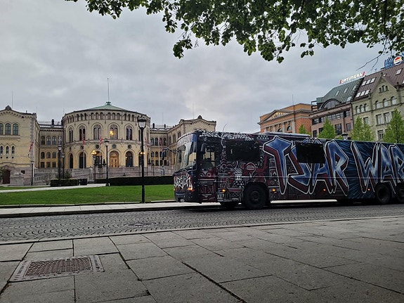 Volvo VOLVO B12B 4 of 5