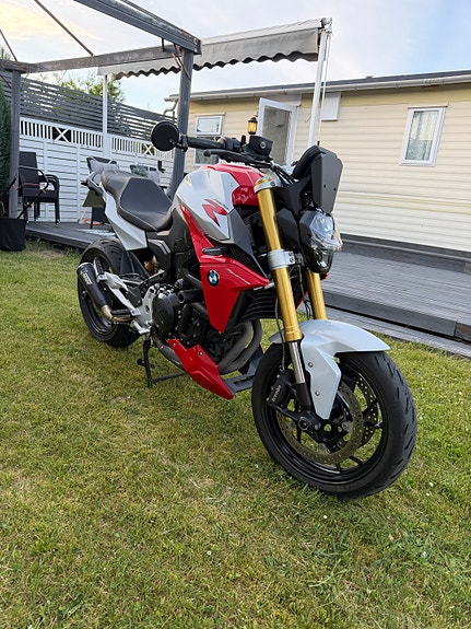 BMW F 900 R 3 of 5