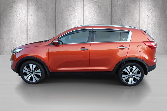 Kia Sportage 2 of 5