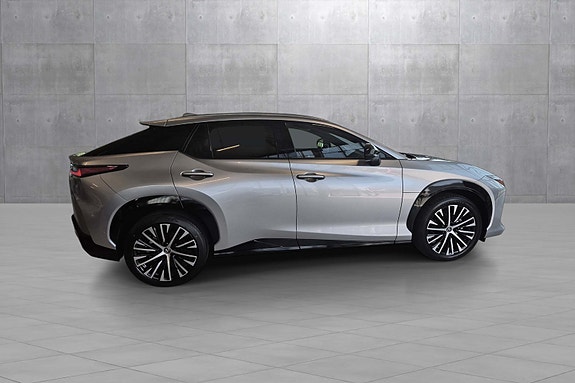 Lexus RZ450e 6 of 23