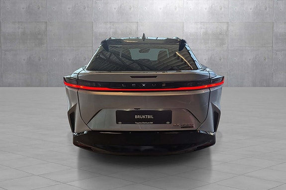 Lexus RZ450e 4 of 23