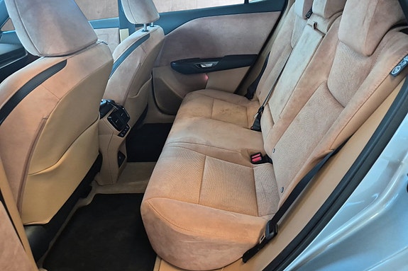 Lexus RZ450e 16 of 23