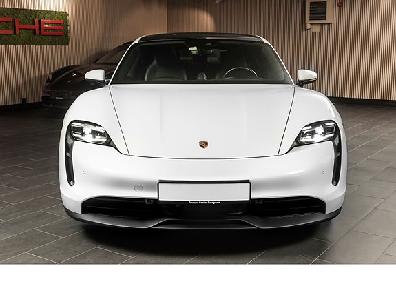 Porsche Taycan 2 of 30