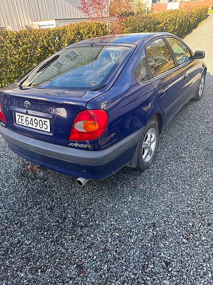 Toyota Avensis 5 of 5