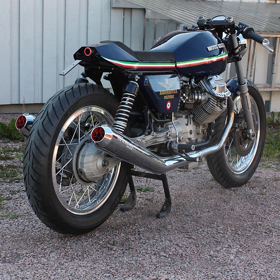 Moto Guzzi Frecce Tricolori 750 2 of 5