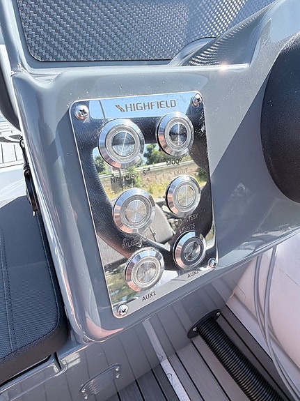 Highfield 340 Custom 21 of 26