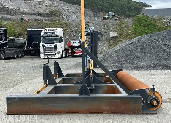 Volvo Norje hydraulisk planeringsbjelke 3m 2 of 5