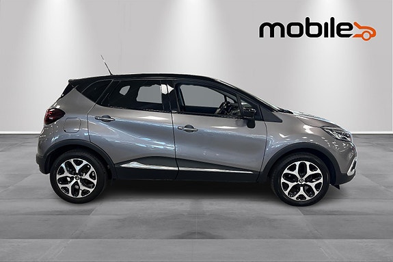 Renault Captur 2 of 5