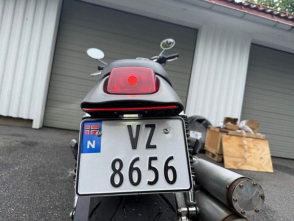 Harley-Davidson VRSCR Street Rod 6 of 10