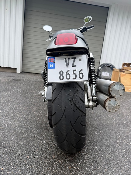 Harley-Davidson VRSCR Street Rod 5 of 10