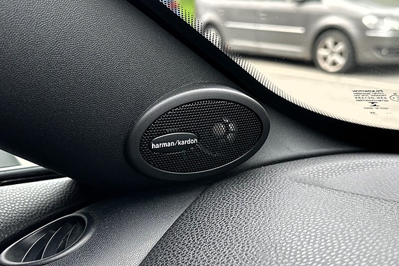 MINI Cooper S 27 of 30
