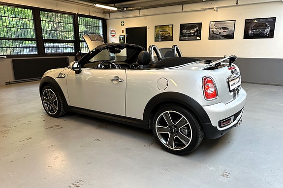 MINI Cooper S 3 of 30