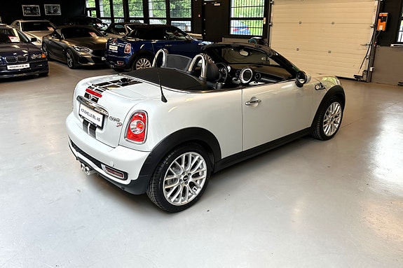 MINI Cooper S 5 of 5