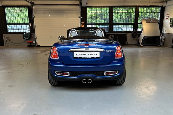 MINI Cooper S 4 of 5