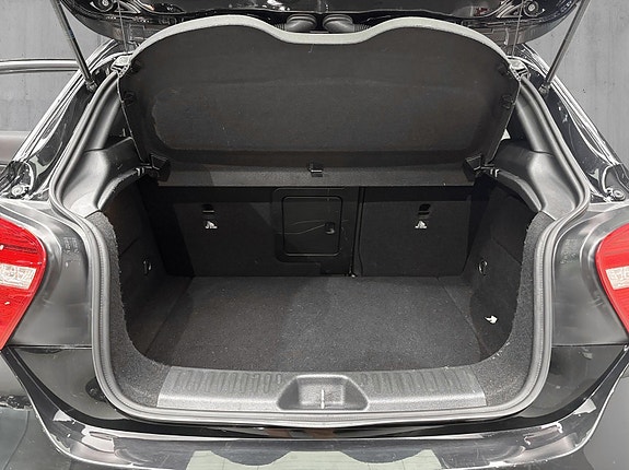 Mercedes-Benz A200 d 8 of 30
