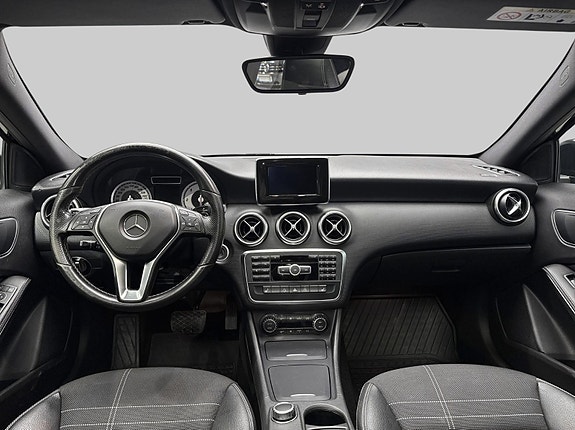 Mercedes-Benz A200 d 13 of 30