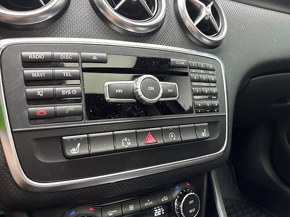 Mercedes-Benz A200 d 18 of 30