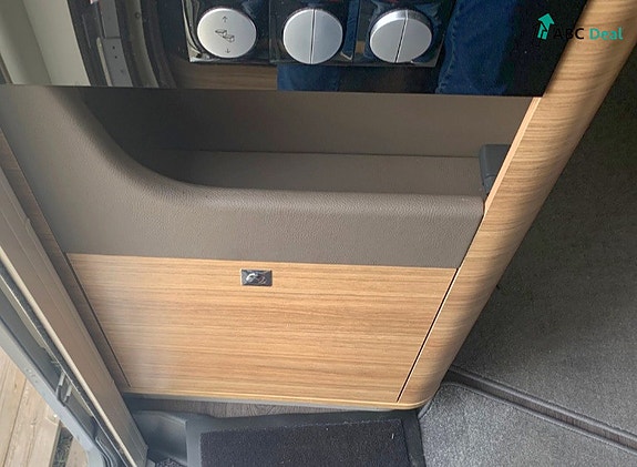 Adria Sonic Supreme 810 |  Alde | Queenbed+Senkes.| Solc+3kW inv | Høy nyttelast | Lav km | 24 of 29