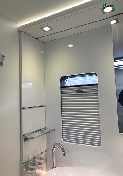 Adria Sonic Supreme 810 |  Alde | Queenbed+Senkes.| Solc+3kW inv | Høy nyttelast | Lav km | 18 of 29