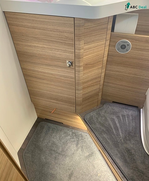 Adria Sonic Supreme 810 |  Alde | Queenbed+Senkes.| Solc+3kW inv | Høy nyttelast | Lav km | 22 of 29