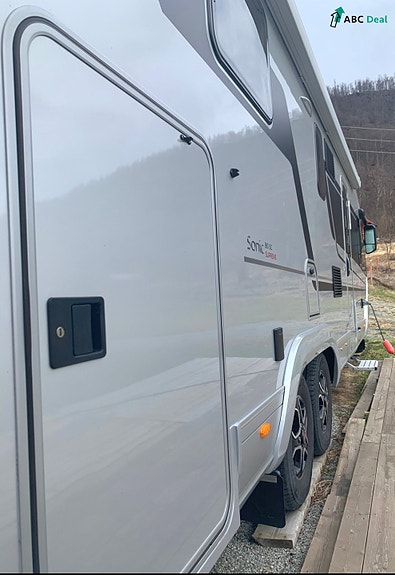 Adria Sonic Supreme 810 |  Alde | Queenbed+Senkes.| Solc+3kW inv | Høy nyttelast | Lav km | 5 of 29