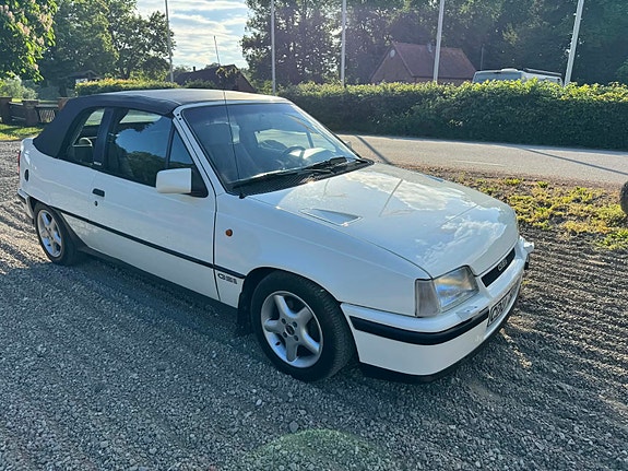 Opel Kadett 4 of 7