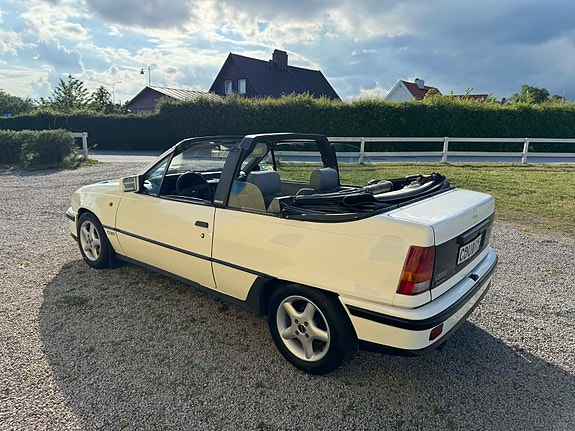 Opel Kadett 3 of 7