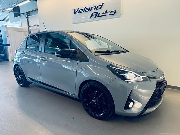 Toyota Yaris 5 of 5