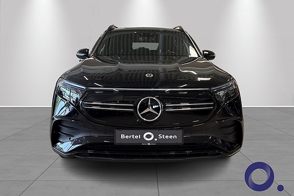 Mercedes-Benz EQB300 2 of 5