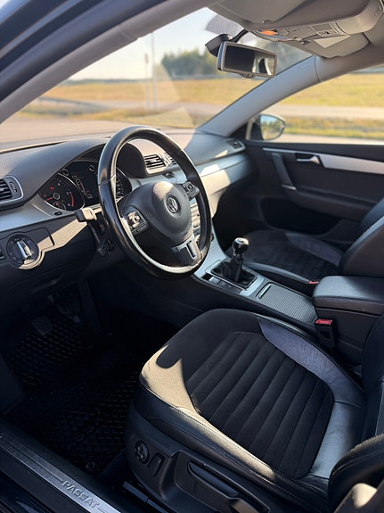 Volkswagen Passat 4 of 5