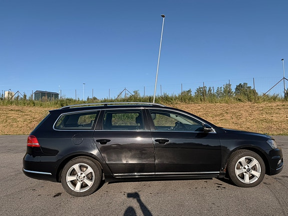 Volkswagen Passat 3 of 5