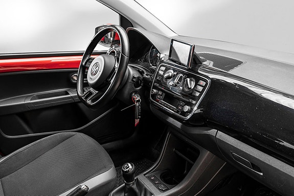 Volkswagen UP! 23 of 23