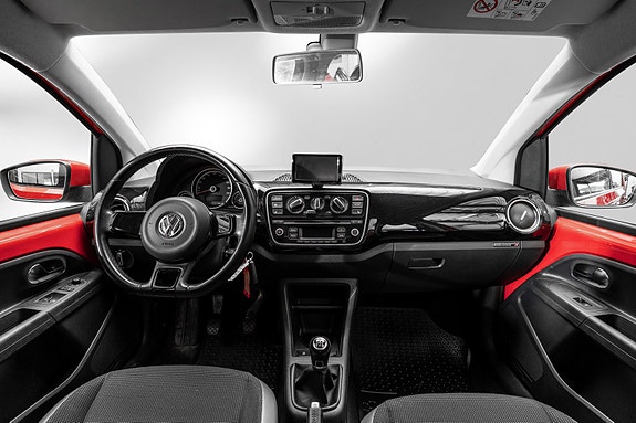 Volkswagen UP! 16 of 23