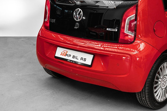 Volkswagen UP! 7 of 23