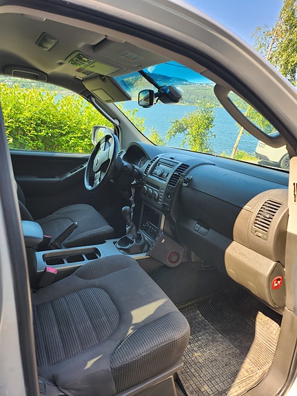 Nissan Pathfinder 4 of 5