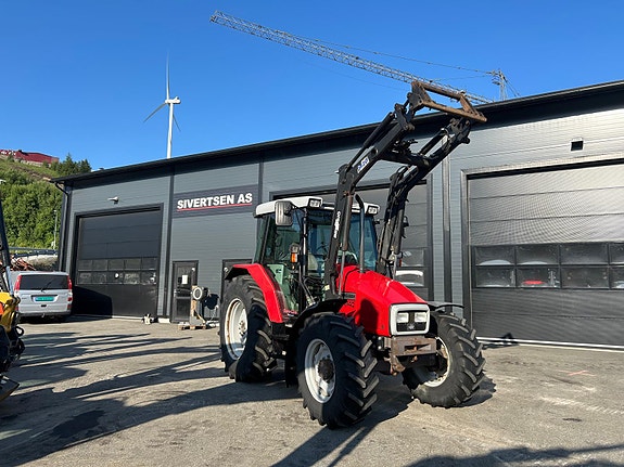 Massey Ferguson 6140