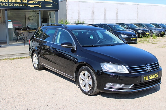 Volkswagen Passat 2 of 5