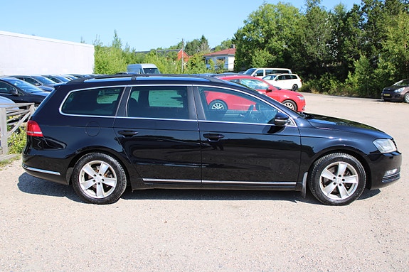 Volkswagen Passat 3 of 5