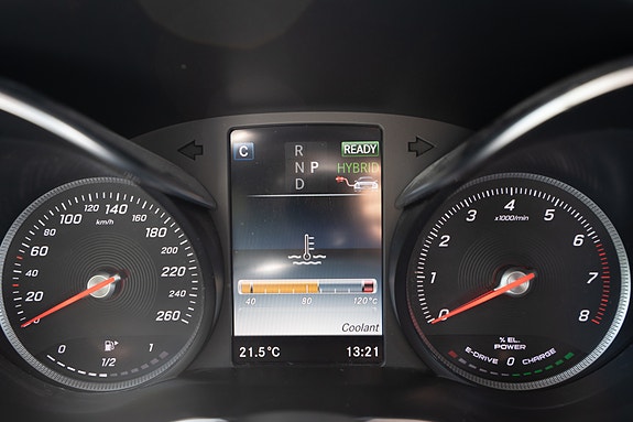 Mercedes-Benz GLC350 e 21 of 30