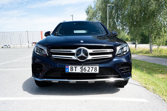 Mercedes-Benz GLC350 e 7 of 30