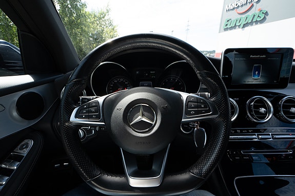 Mercedes-Benz GLC350 e 14 of 30