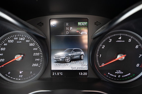 Mercedes-Benz GLC350 e 20 of 30