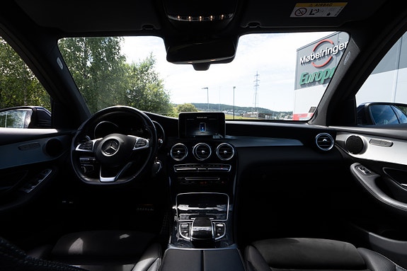 Mercedes-Benz GLC350 e 13 of 30