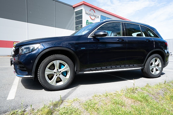 Mercedes-Benz GLC350 e 8 of 30