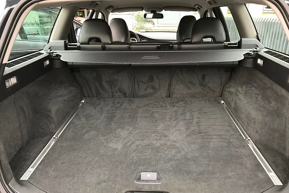 Volvo V70 8 of 20