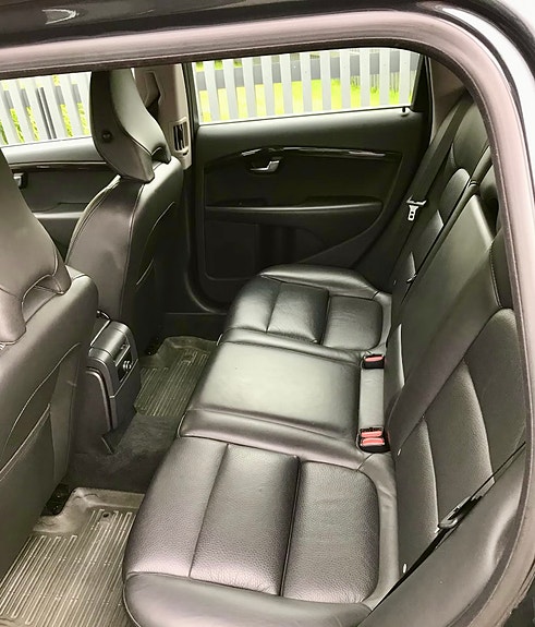 Volvo V70 12 of 20