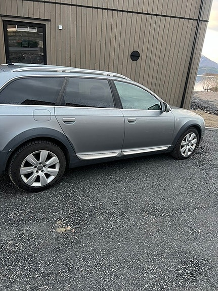 Audi A6 allroad 3 of 5